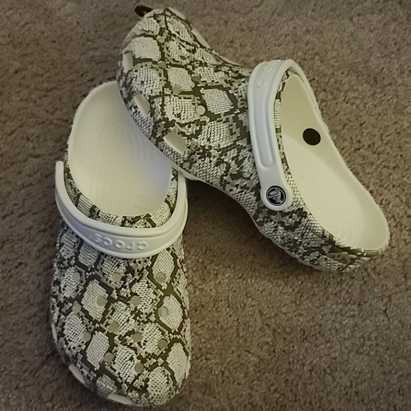 Snake print Crocs - Picture 1 of 3